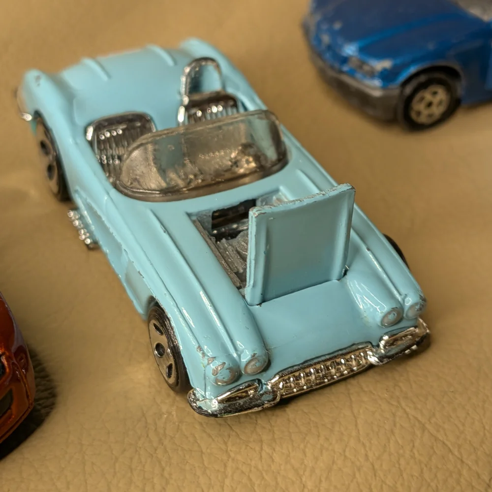 Assorted Die-Cast Toy Cars Set - Matchbox, Maisto, Hot Wheels - Picture 4 of 11